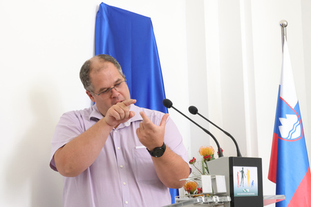IVO LAH ODKITJE SPOMINSKE PLOŠČE 11 FOTO LJUBO VUKELIČ